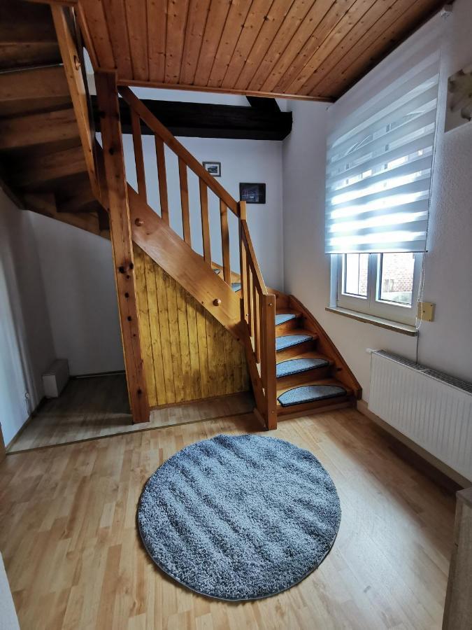 Sehr Schones 2 Zimmer Maisonnette Wohnung Ansbach Bagian luar foto